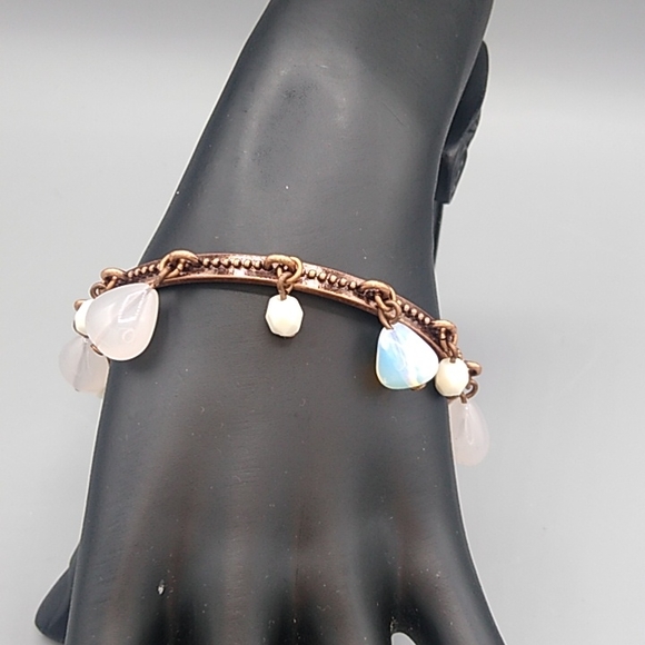 Avon Opalesque Brass look Beaded Bangle Bracelet 8" - Picture 5 of 8